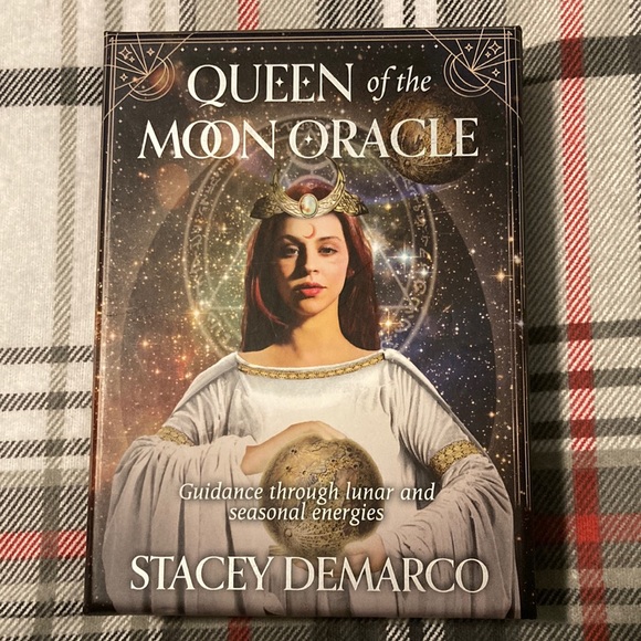 Queen of the Moon Oracle Deck by Stacey Demarco - Picture 2 of 3